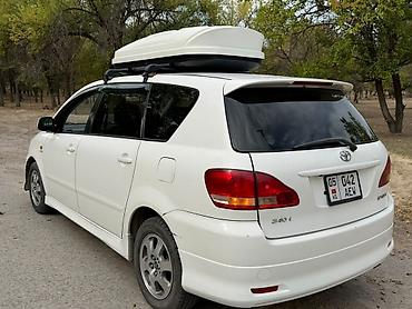 Toyota: Toyota Ipsum: 2003 г., 2.4 л, Автомат, Газ, Минивэн — 4