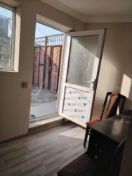 Uzunmüddətli kirayə evlər: 64 kv. m, 1 otaqlı, İnternet, Qaz, Su — 16