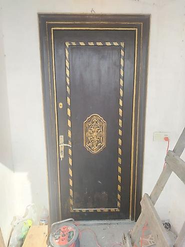 qapilar gence: Seyf qapi 210/90sm 150azn Bine atciliq 3332 leliQara rəngli, qızılı — 1