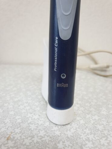 Другие товары для дома: Электрическая зубная щетка, BRAUN, б/у, made in Germany, в комплекте