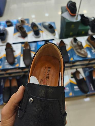 Krasofkalar və idman ayaqqabıları: Məhsul: Kişi və qadın ayaqqabıları seçimi - Kişi gündəlik — 26