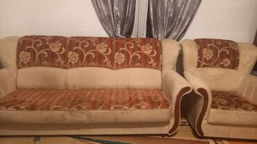 модульные диваны: Модульный диван, цвет - Бежевый, Б/у