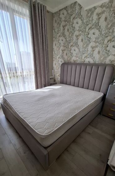 кровать советские: Продам кровать 1.60×2.0. новая без повреждений. без матраса (но если
