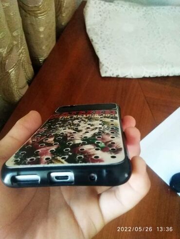 ferrari ff в Кыргызстан | СУМКИ: Xiaomi | 16 ГБ цвет - Серый | Трещины, царапины, Сенсорный