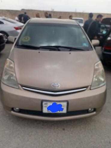 prius salon: Barter var ( Mexanika olmasin ) Toyota Prius, 2-ci nəsil hibrid — 1