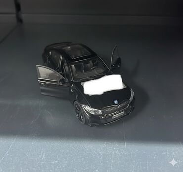 Avtomobil modelləri: Leksus sedan modelinin metal die-cast oyuncaq maketi - Korpus: metal — 28