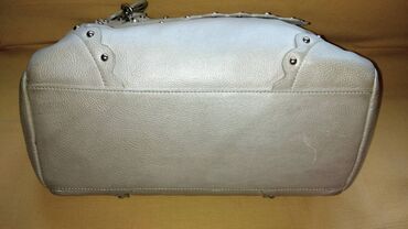 Torbe: Italijanska divna kožna torba Prelepa italijasnka torba, u šampanj na lalafo.rs — 2 Torbe: Italijanska divna kožna torba Prelepa italijasnka torba, u šampanj — 2