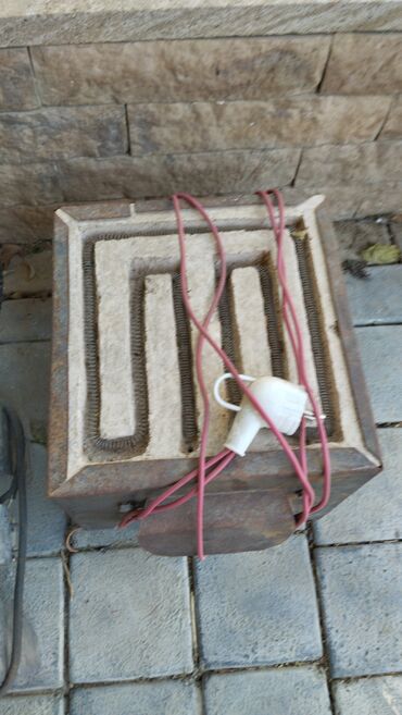 Tok peçi,işləkdir.Sovet vaxtından qalma,xörək bişirməyə yaxud evi