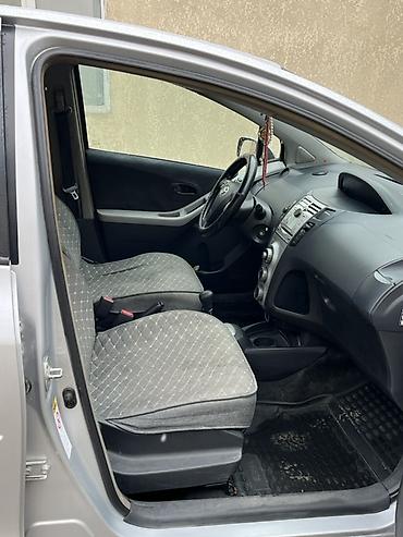 Toyota: Toyota Yaris: 2007 г., 1.3 л, Робот, Бензин, Хэтчбэк — 6