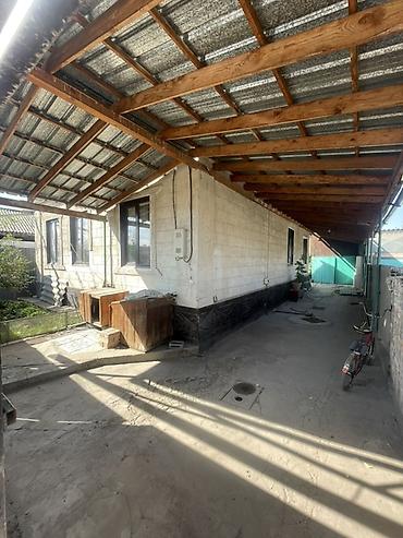 ош дом сатылат: 📍 Сокулуке (верхняя зона) продается дом на участке 4 соток состоит из — 3