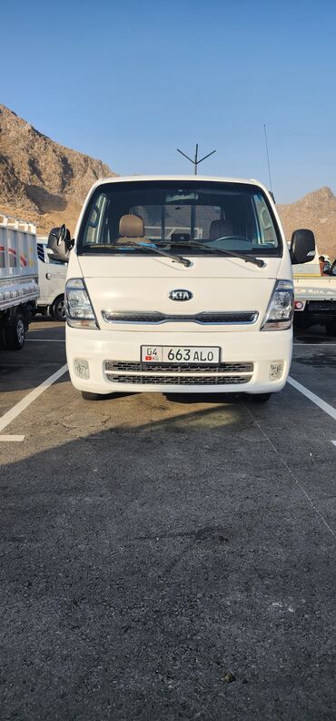 трактор беларус 82.1 цена бишкек бу: Легкий грузовик, Kia, Стандарт, До 1 т, Новый