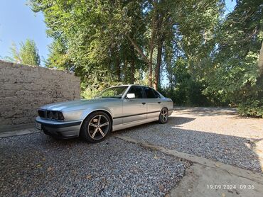 бмв е39 2003: Продаю срочно BMW Е34 1995год. обмен есть Хонда фит или Тарное