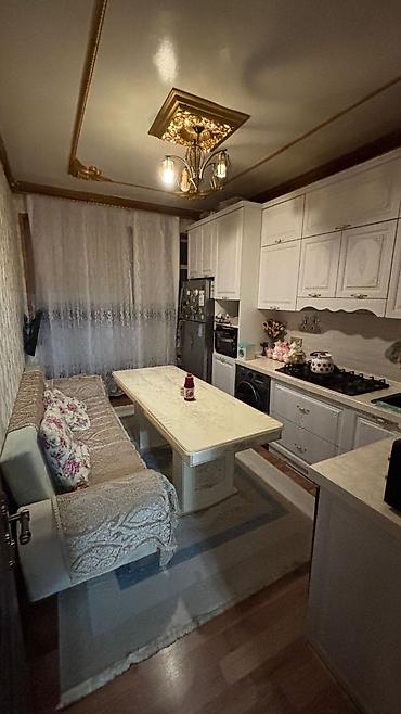 divan fabrika: 3 otaqlı, Yeni tikili, 92 kv. m — 2