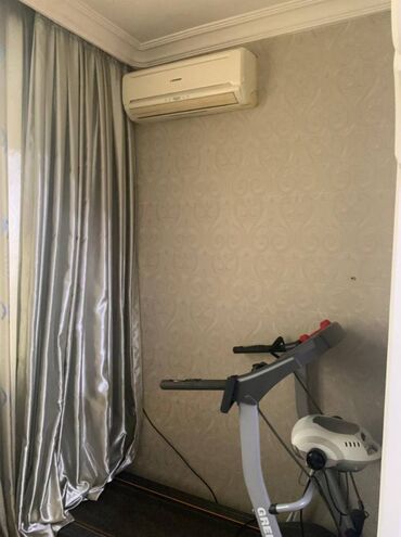 Mənzil kirayələyirəm: 4 otaqlı, 110 kv. m -da lalafo.az — 27 Mənzil kirayələyirəm: 4 otaqlı, 110 kv. m — 27