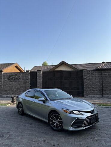 проверка карфакс: Toyota Camry: 2021 г., 2.5 л, Вариатор, Гибрид, Седан