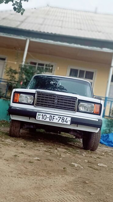 010 lada: VAZ (LADA) 2107: 1.6 l | 1996 il | 980000 km Kabriolet