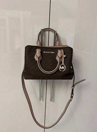 qadınlar üçün silikon əl saatları: Сумка с короткой ручкой, Женские, Michael Kors, Б/у