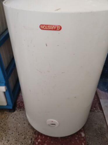 işlenmiş kombiler: Arıston 80 l işlenmiş,Əla ışləyir. ünvan Razın
