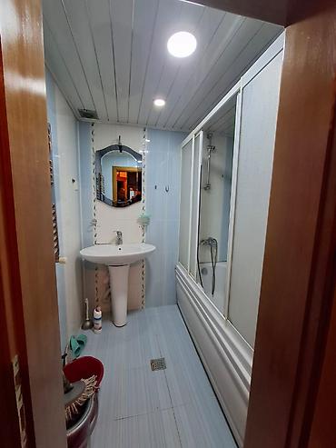 Квартиры: Seherin merkezi. Elmler metrosunun duz cixisinda,H.Cavid — 10