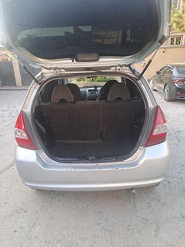 Honda: Honda Fit: 2002 г., Вариатор, Хэтчбэк — 5