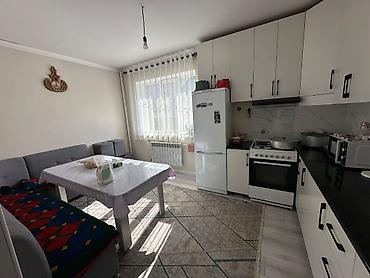 Продажа домов: 6 комнат и более, 140 м², 3 соток, Бишкек, Ак-Орго ж/м Собственник — 3