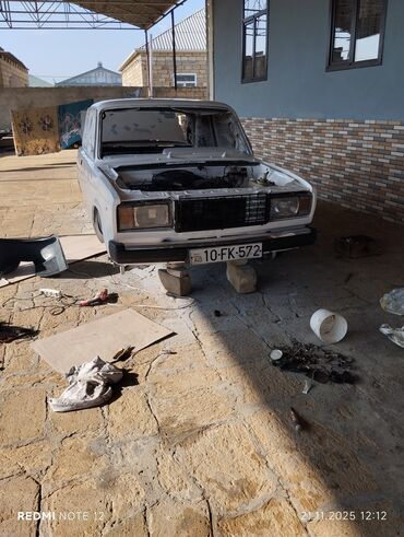 VAZ (LADA): VAZ (LADA) 2105: 1.5 l | 1981 il 1800 km Sedan — 19