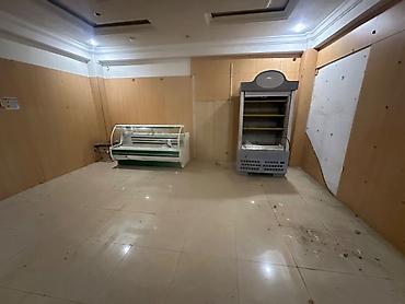 Soyuducu avadanlığı: Mağaza/iaşə avadanlıqları satılır: - Soyuducu vitrinin (üfüqi): Şüşə — 1