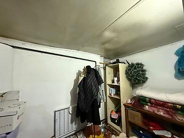70 сом: Продаю пол дома Школьная - Жиблен-Жолу 1.3 сотки земли 3 комнаты под — 9