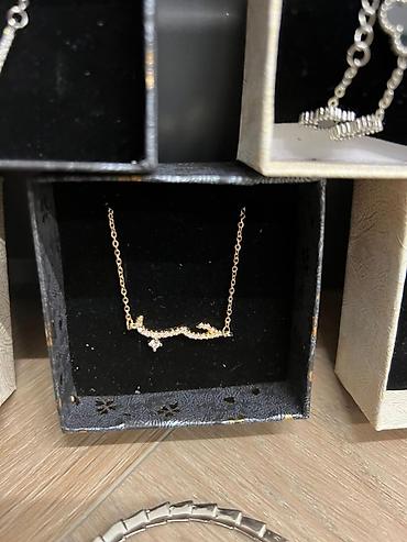 Наборы украшений: Набор украшений: браслеты и подвески. цена 350 за цепочки И — 12