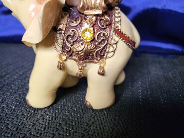 Figure: Figura, bоја - Šareno, Novo — 8