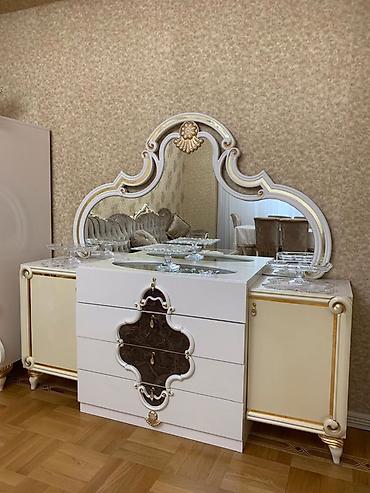 Гостиные гарнитуры: Klassik üslubda qonaq otağı mebel dəsti Tərkibi: - TV stendi — 3