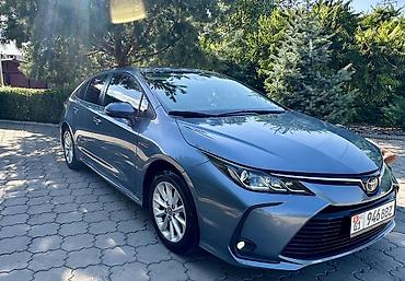 mini kuper: Toyota Corolla: 2019 г., 1.8 л, Вариатор, Гибрид, Седан — 2