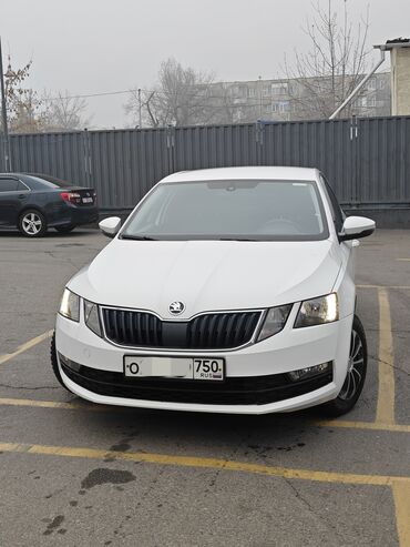 шкода октавиа: Skoda Octavia: 2019 г., 1.6 л, Автомат, Бензин, Хэтчбэк