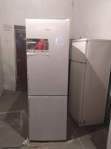 Soyuducular: İşlənmiş 2 qapılı Hotpoint Ariston Soyuducu Satılır, rəng - Ağ