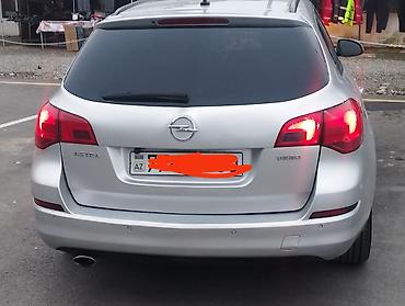 Opel: Opel Astra: 1.4 l | 2011 il 24221 km Universal — 4