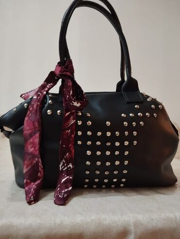 Çantalar: Sumka əsil dəridən 2, 3 dəfə işlənib təzədən secilmir — 11