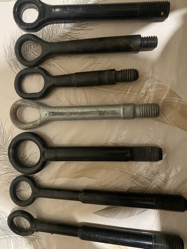 Другие автомобильные запчасти: Avtomobil üçün çəkilmə qarmaqları (tow hook) – müxtəlif ölçü və