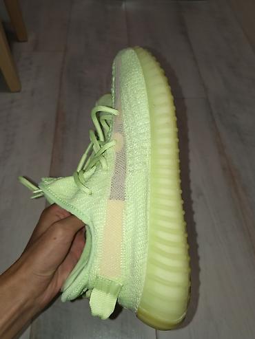yeezy 700 v3: Мужские кроссовки, 41, Adidas, Б/у, цвет - Зеленый, Самовывоз — 2