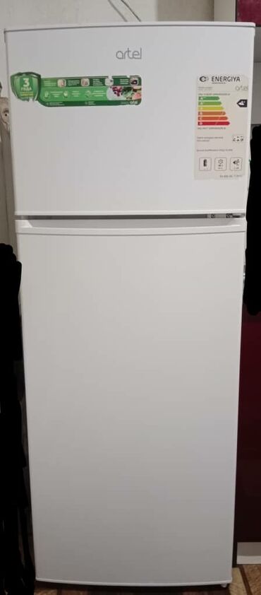 белый fiat: Холодильник Artel, Б/у, Двухкамерный, De frost (капельный)
