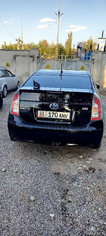 тайота в: Toyota Prius: 2013 г., 1.8 л, Автомат, Гибрид, Универсал