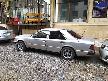 Продажа авто: Mercedes-Benz W124: 1993 г., 2.2 л, Механика, Бензин, Седан — 3