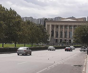 ev menzil: Maklerlər narahatcilig yaradmasın Az.Dramma. Beşmərtəbənın özündə — 2