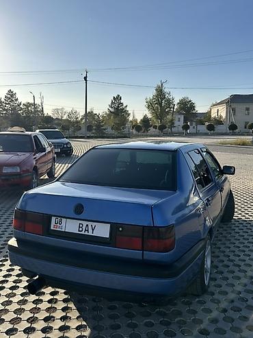Volkswagen Vento: 1993 г., 1.8 л, Кол менен иштөөчү, Бензин, Седан lalafo.kg да — 9 Volkswagen Vento: 1993 г., 1.8 л, Кол менен иштөөчү, Бензин, Седан — 9