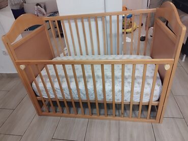 poklanjam krevetac za bebe: Unisex, Upotrebljenо