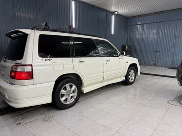 Subaru: Subaru Forester: 2001 г., 2 л, Автомат, Бензин, Универсал