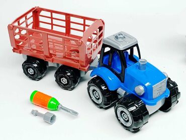 traktor oyuncaq: Синий трактор.Особенности: Синий трактор с коричневым прицепом из