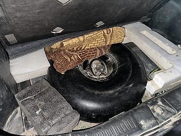 step vagon: Honda Fit: 2004 г., 1.3 л, Автомат, Газ, Хэтчбэк — 5
