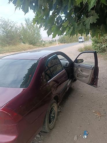 яди мото: Honda Civic: 2001 г., 1.6 л, Механика, Бензин, Седан — 2