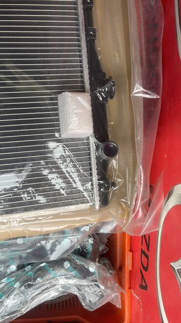 Радиаторы: Радиатор охлаждения двигателя Радиатор радиатора радиаторы Все виды — 3