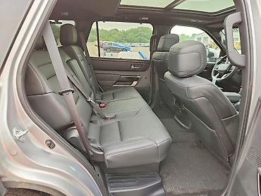2025: Toyota Sequoia: 2025 г., Гибрид, Внедорожник — 9